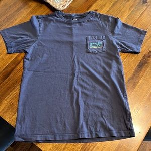 Boys, vineyard, vine, short sleeve T-shirt, like new.